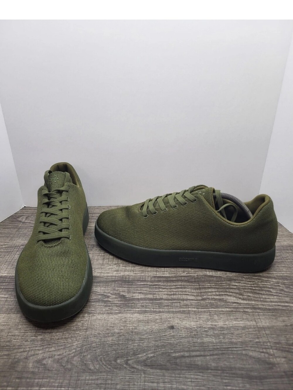 Atoms Model 001 Green Everyday Sneakers Men's Size 11 Casual Shoes